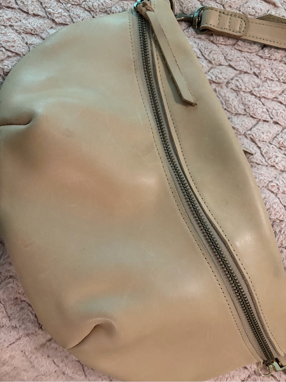ABLE Berkeley Belt Bag - Pebble - Picture 4 of 7